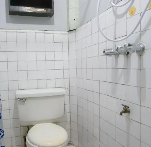 Отель Oyo 722 Slouch